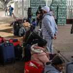 ONG en México instan a migrantes a no cruzar a EE.UU. y evitar crisis de deportaciones