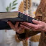 Oklahoma ordena a sus escuelas que enseñen de forma inmediata la Biblia a sus estudiantes