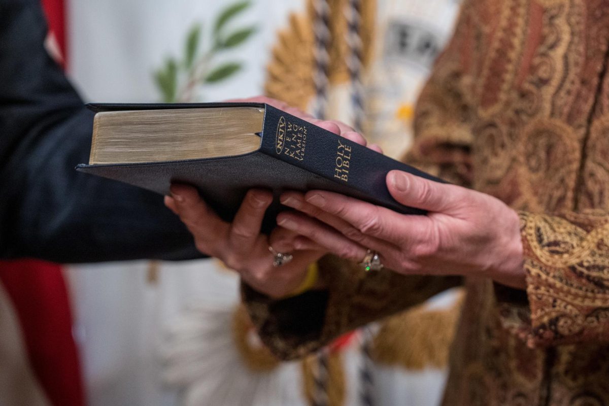 Oklahoma ordena a sus escuelas que enseñen de forma inmediata la Biblia a sus estudiantes
