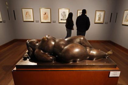 Subastan en Colombia 90 obras de Botero, Obregón y Picasso, entre otros