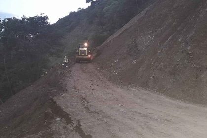 Sin fecha para reapertura: derrumbe en vía Bolombolo - Santa Fe de Antioquia mantiene cierre total