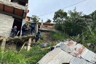 Mujer muere sepultada por deslizamiento en Medellín: Su cuerpo fue encontrado un día después