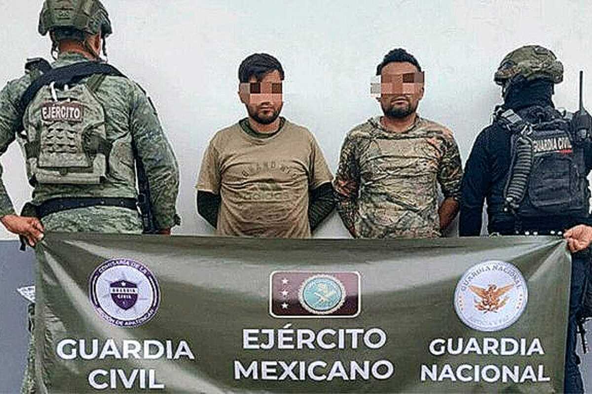 Capturan a dos colombianos con armamento antiblindaje en Buenavista, Michoacán