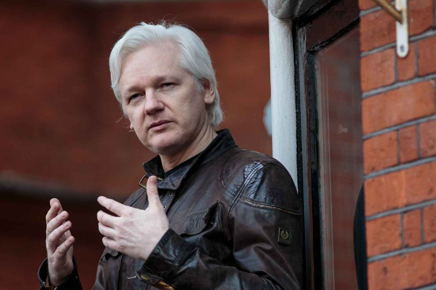 Acuerdo Judicial Permite a Assange Salir en Libertad Tras Años en Prisión Británica