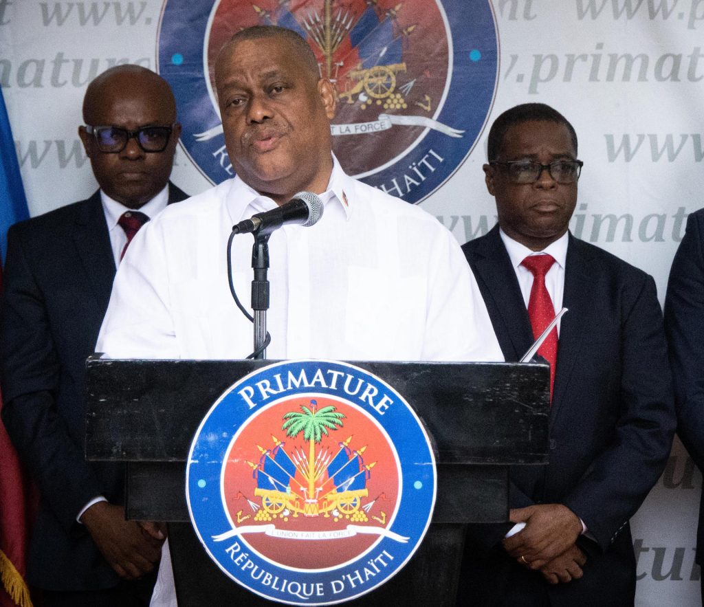 El primer ministro de Haití pide a la población estar atentos al paso del huracán Beryl