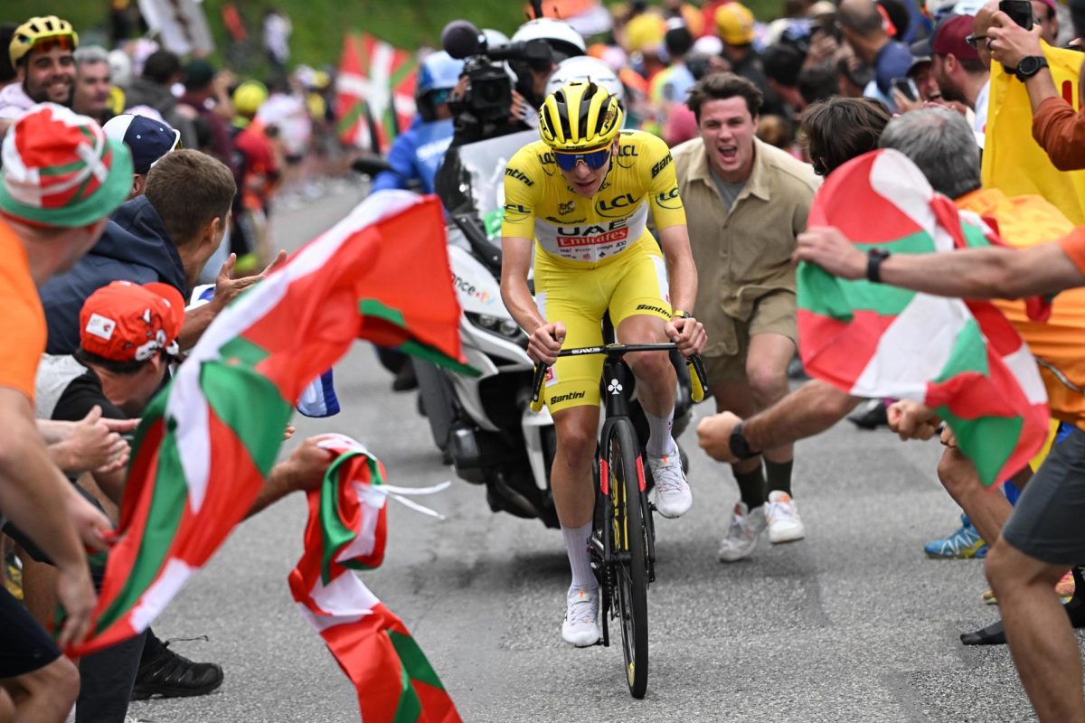 Pogacar gana la segunda etapa pirenaica y asesta un golpe al Tour