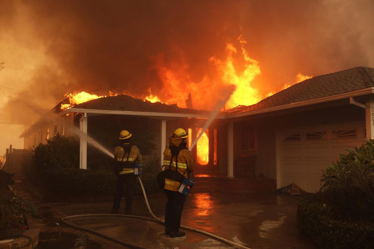 Incendio en Pacific Palisades- Evacuaciones urgentes en Brentwood