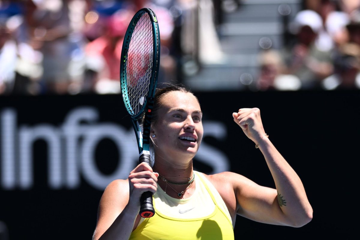 Sabalenka sufre para superar a Tauson en tercera ronda del Abierto de Australia