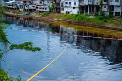 Derrame de petróleo en Ecuador afecta a un refugio de vida silvestre de la zona costera